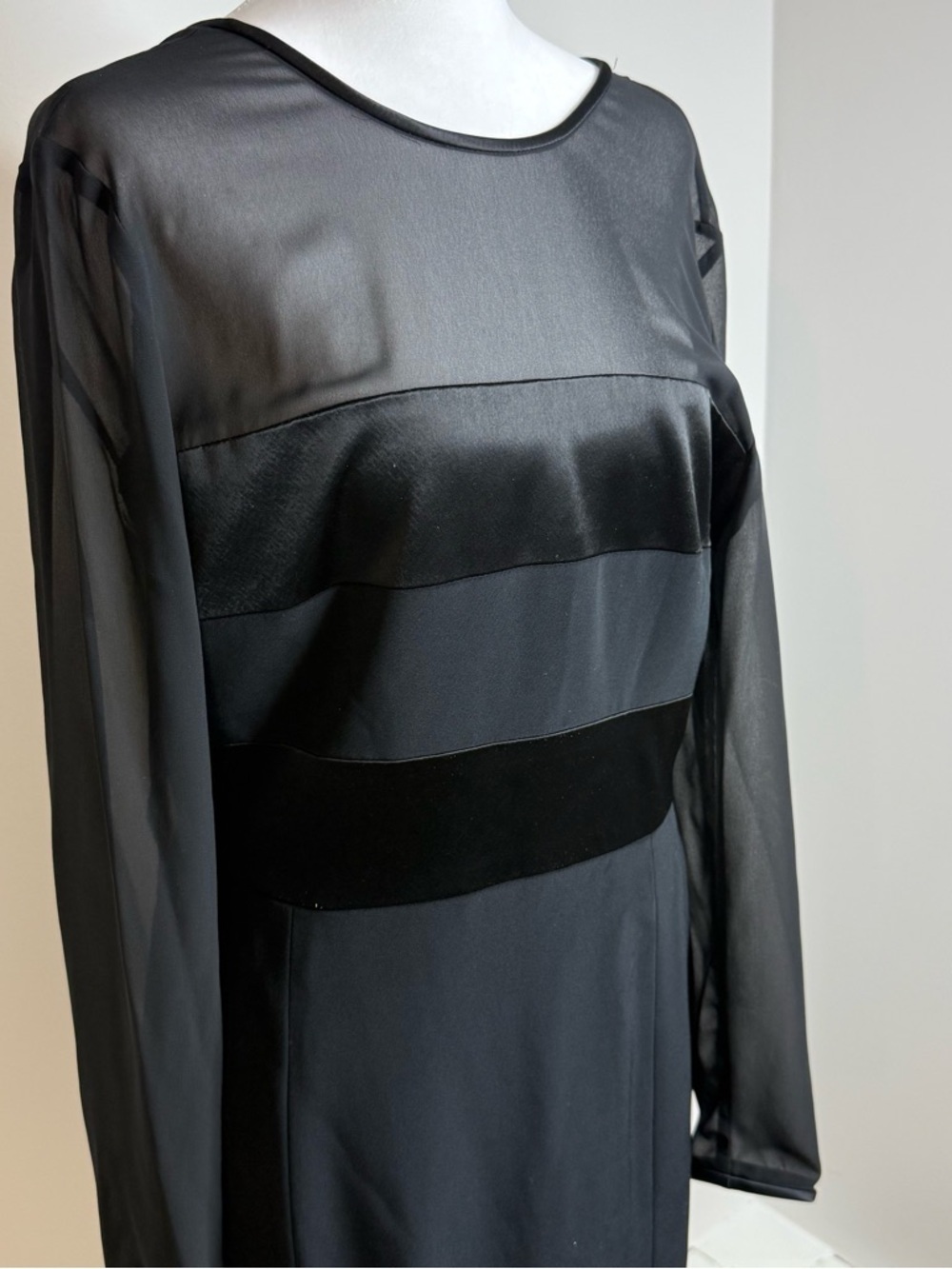 Classic Black Long-Sleeve Sheer Panel Dress - Picture 2 of 3